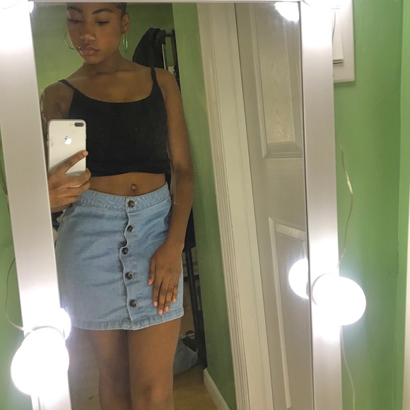 Dovanie S Closet Heyitsdovanieee Poshmark Heyitsdovanieee, best known for being a youtuber, was born in haiti on saturday, may 1, 2004. closet heyitsdovanieee poshmark